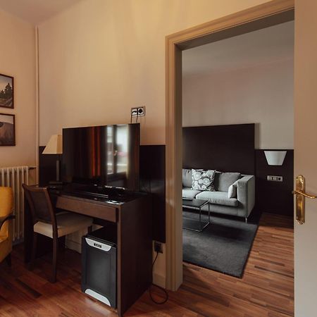 Apartamentos Pessets Adelaida Sort Exterior foto